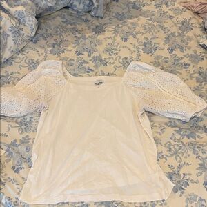 Crown & Ivy White Eyelet Puff Sleeve Blouse